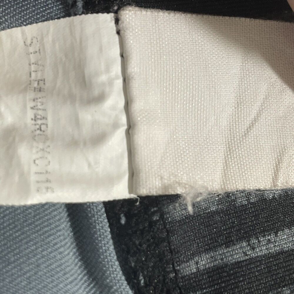 PrAna Roxanne Capri Leggings Women's Medium Striped Athletic Pants Gray Stretch - Picture 12 of 12